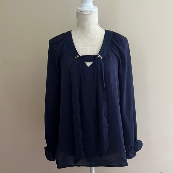 NWT Melissa Paige Dark Blue Blouse Size: S/P - Picture 1 of 4